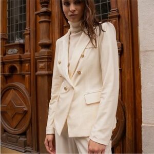 Attentif Paris White Velvet Blazer with Gold Buttons Size 8 Size 40 NWT